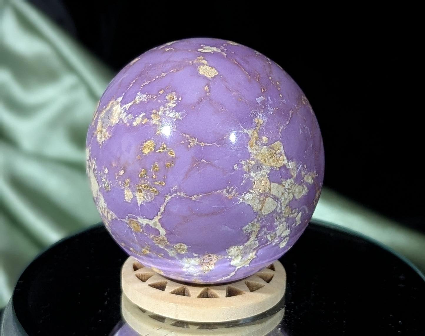 Phosphosiderite Sphere