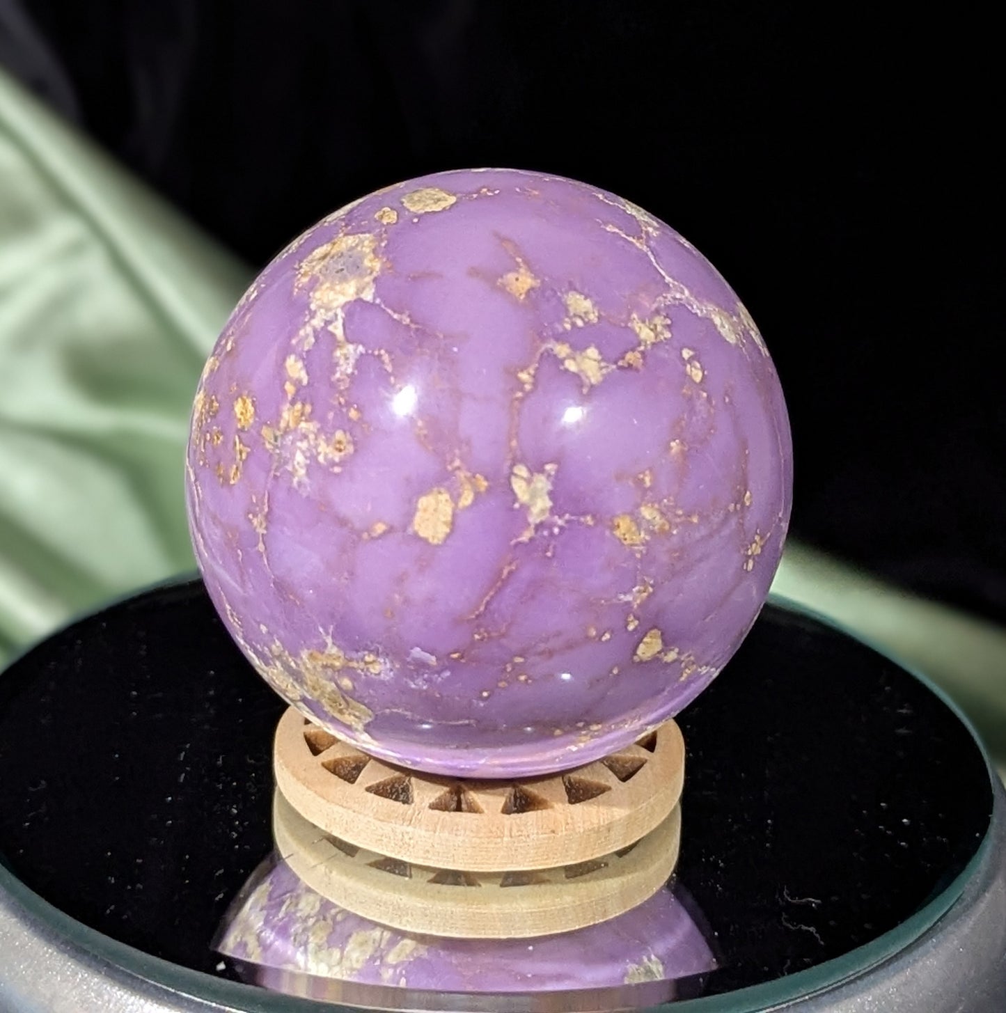 Phosphosiderite Sphere