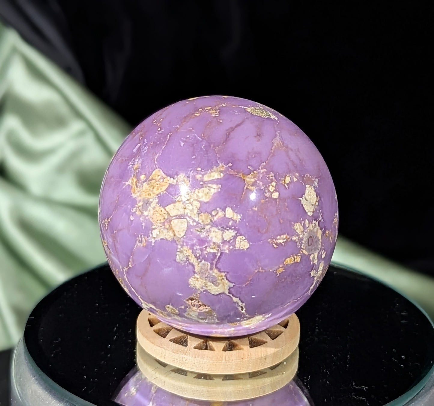 Phosphosiderite Sphere