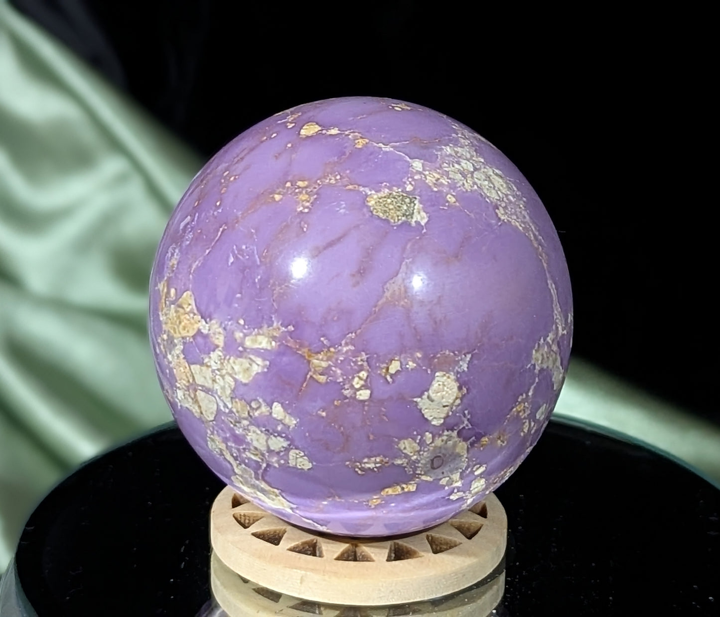 Phosphosiderite Sphere