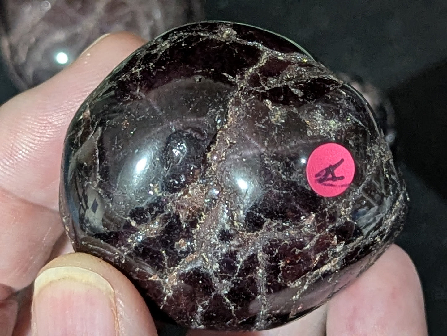 Tumbled Garnet Palm Stone