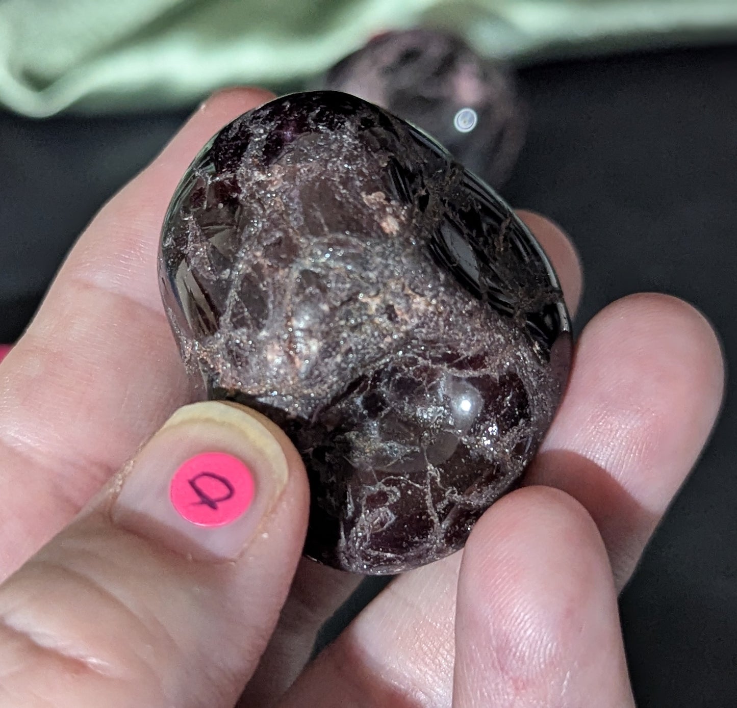 Tumbled Garnet Palm Stone