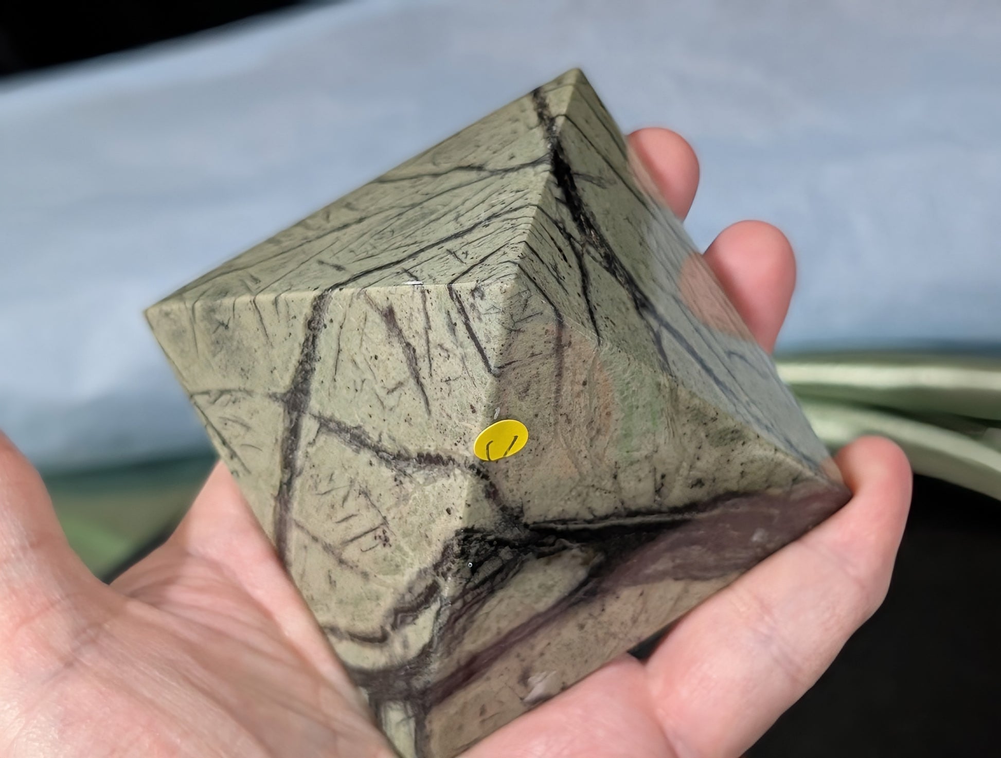 Black Line Serpentine Pyramid 1C3