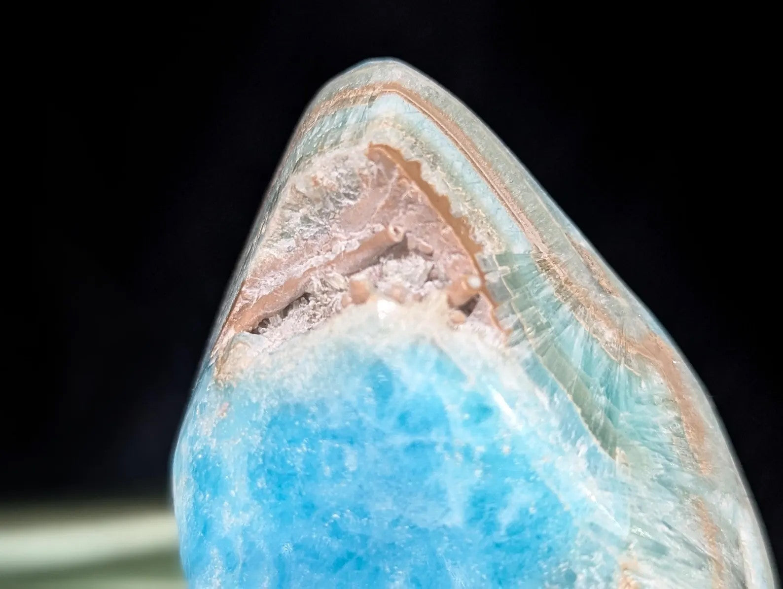 Blue Aragonite with Smithsonite Freeform