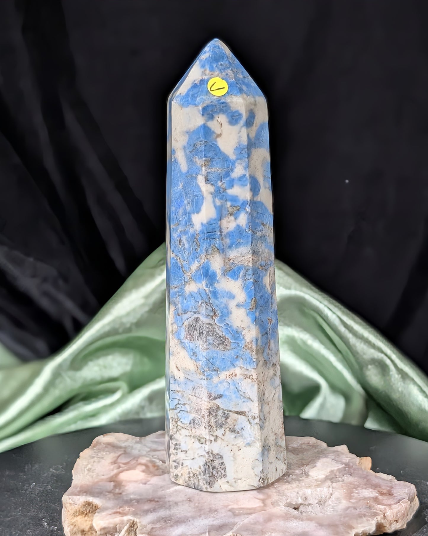 Blue Hackmanite Tower