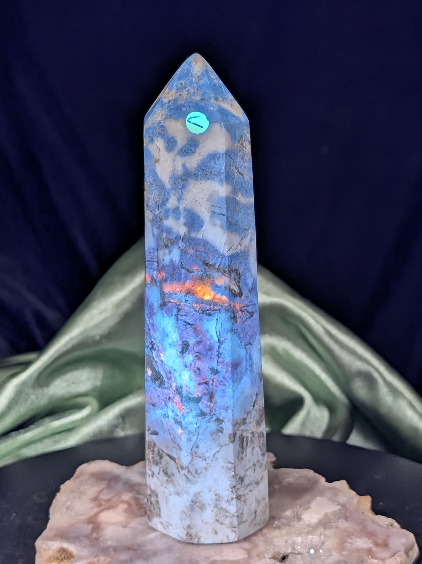 UV Reactive Blue Hackmanite Tower