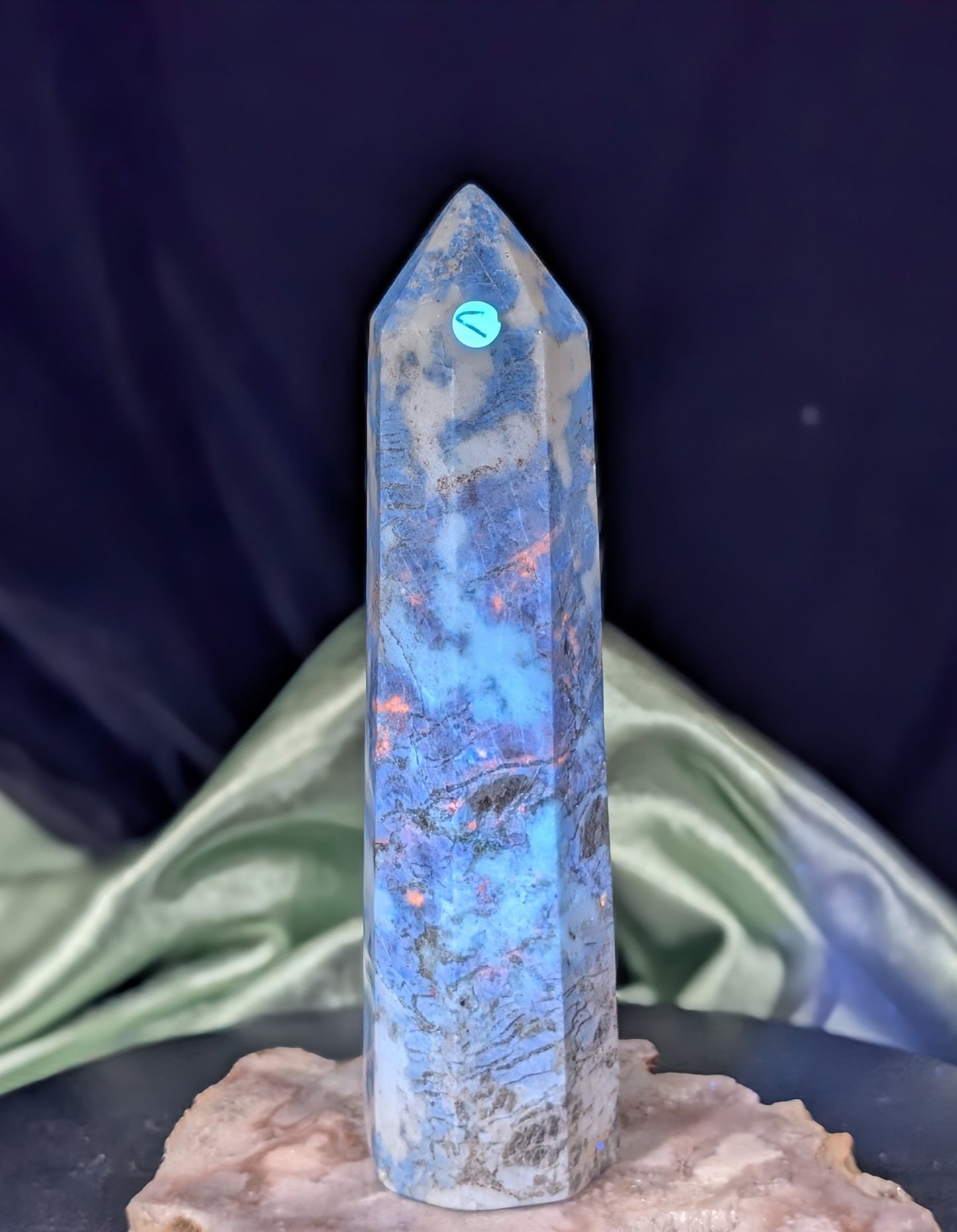 UV Reactive Blue Hackmanite Tower