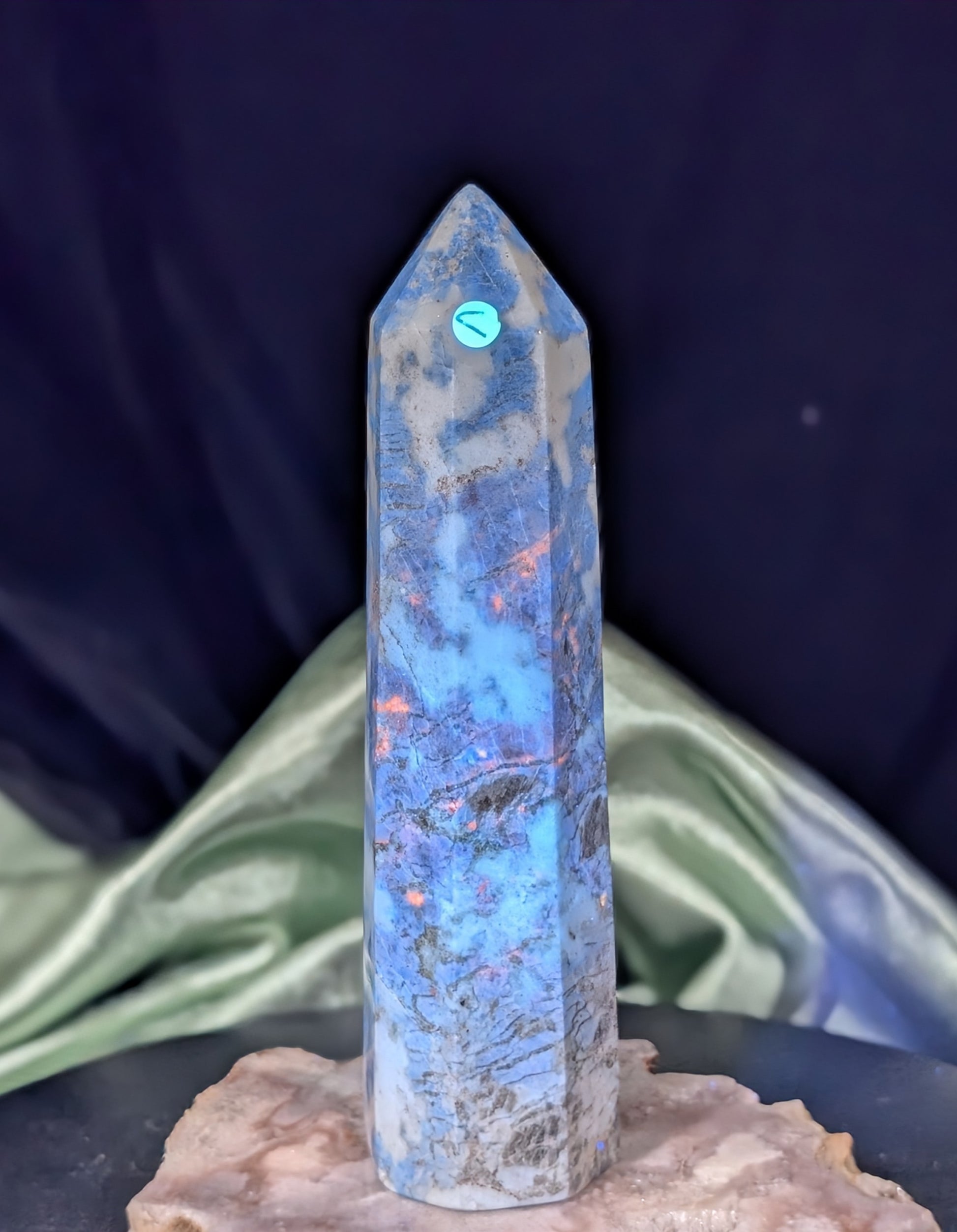 UV Reactive Blue Hackmanite Tower