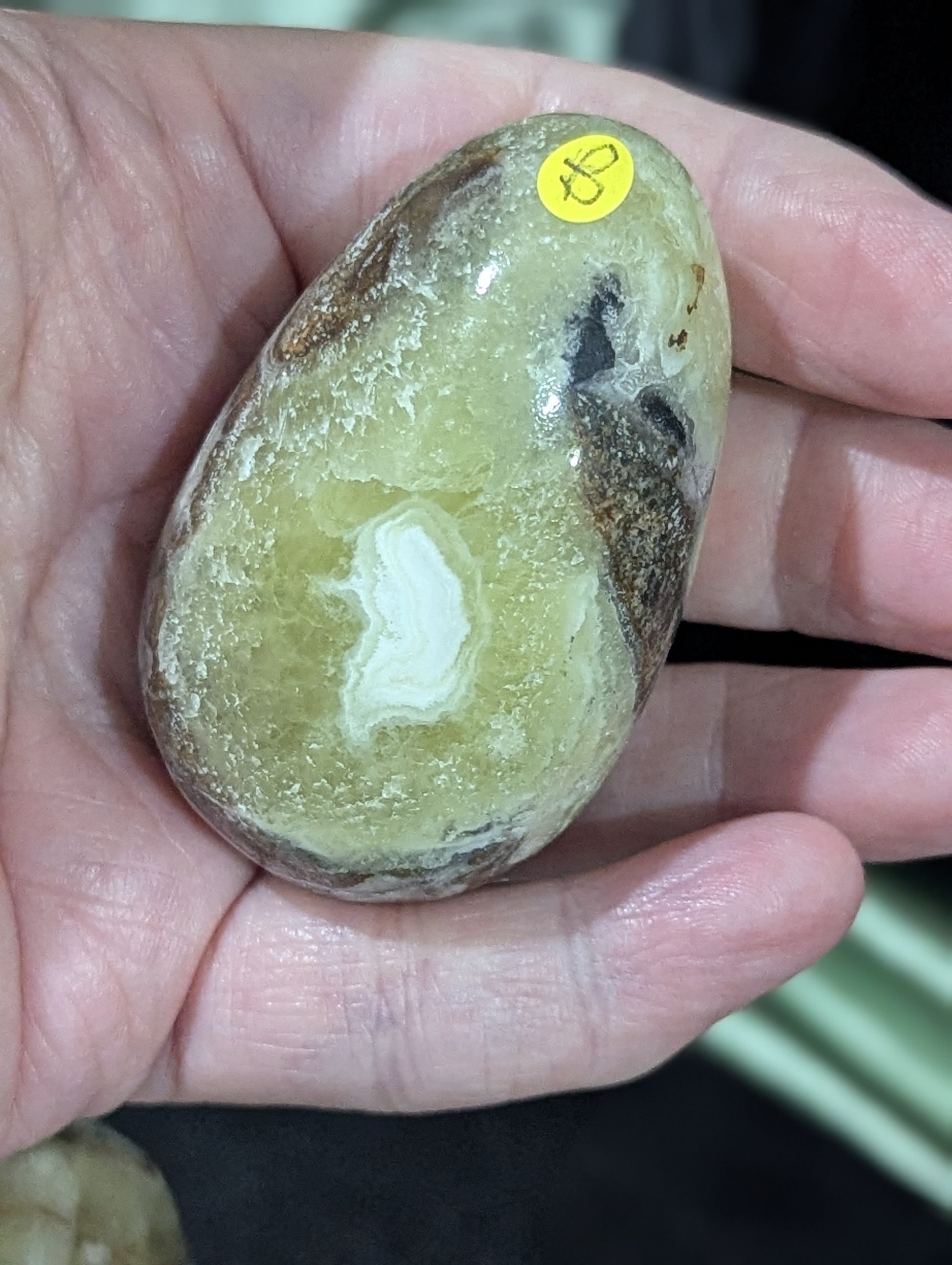 Brucite Egg
