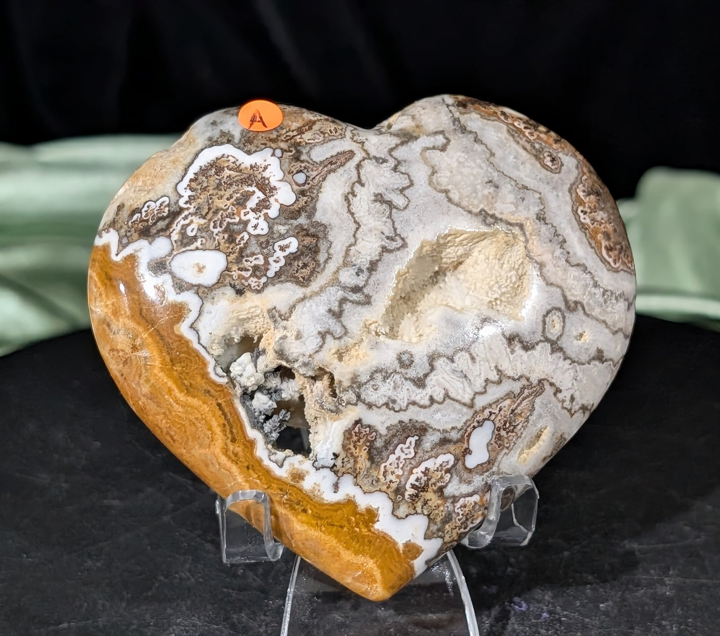 Dendritic Calcite Heart 1A1