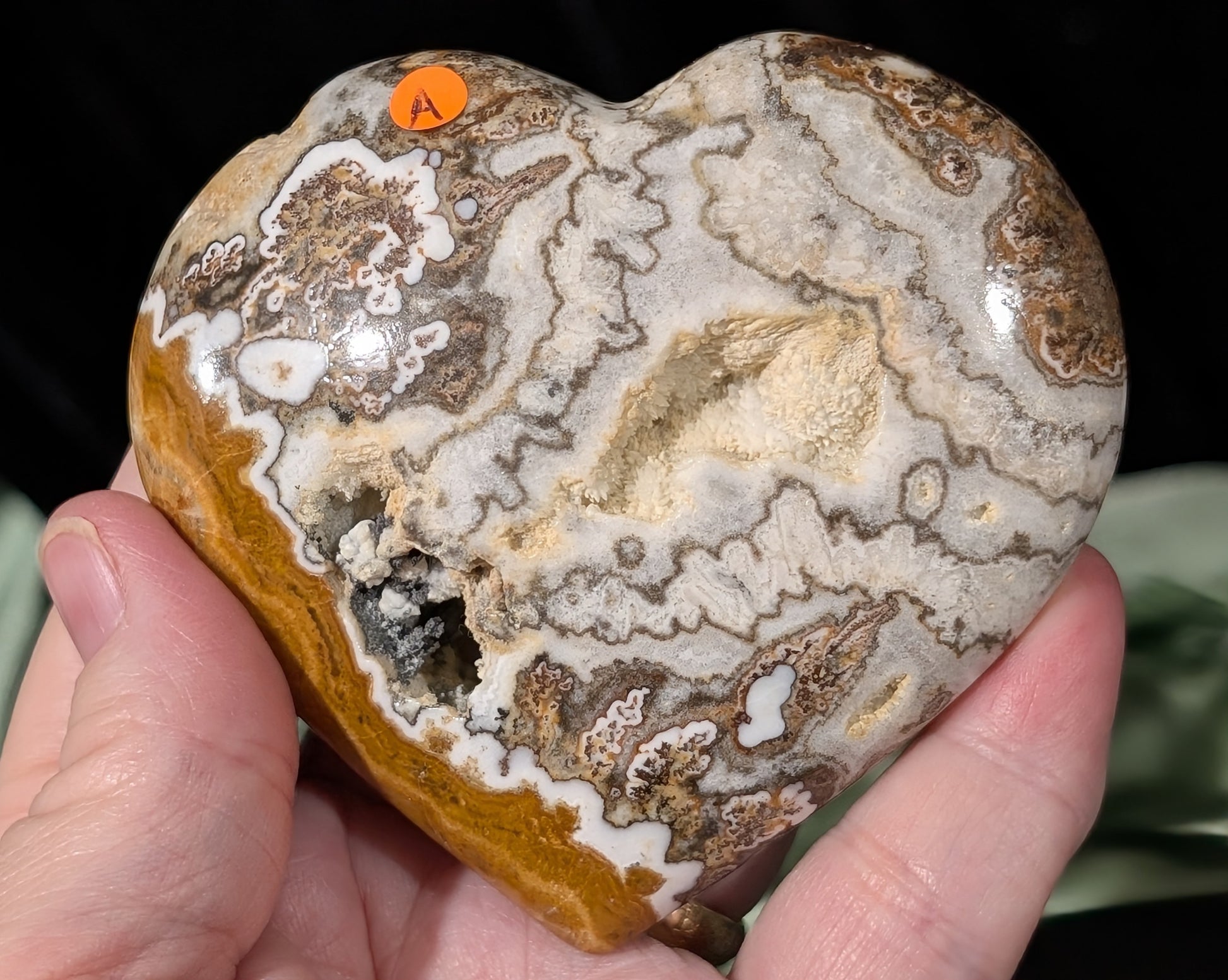 Dendritic Calcite Heart 1A2