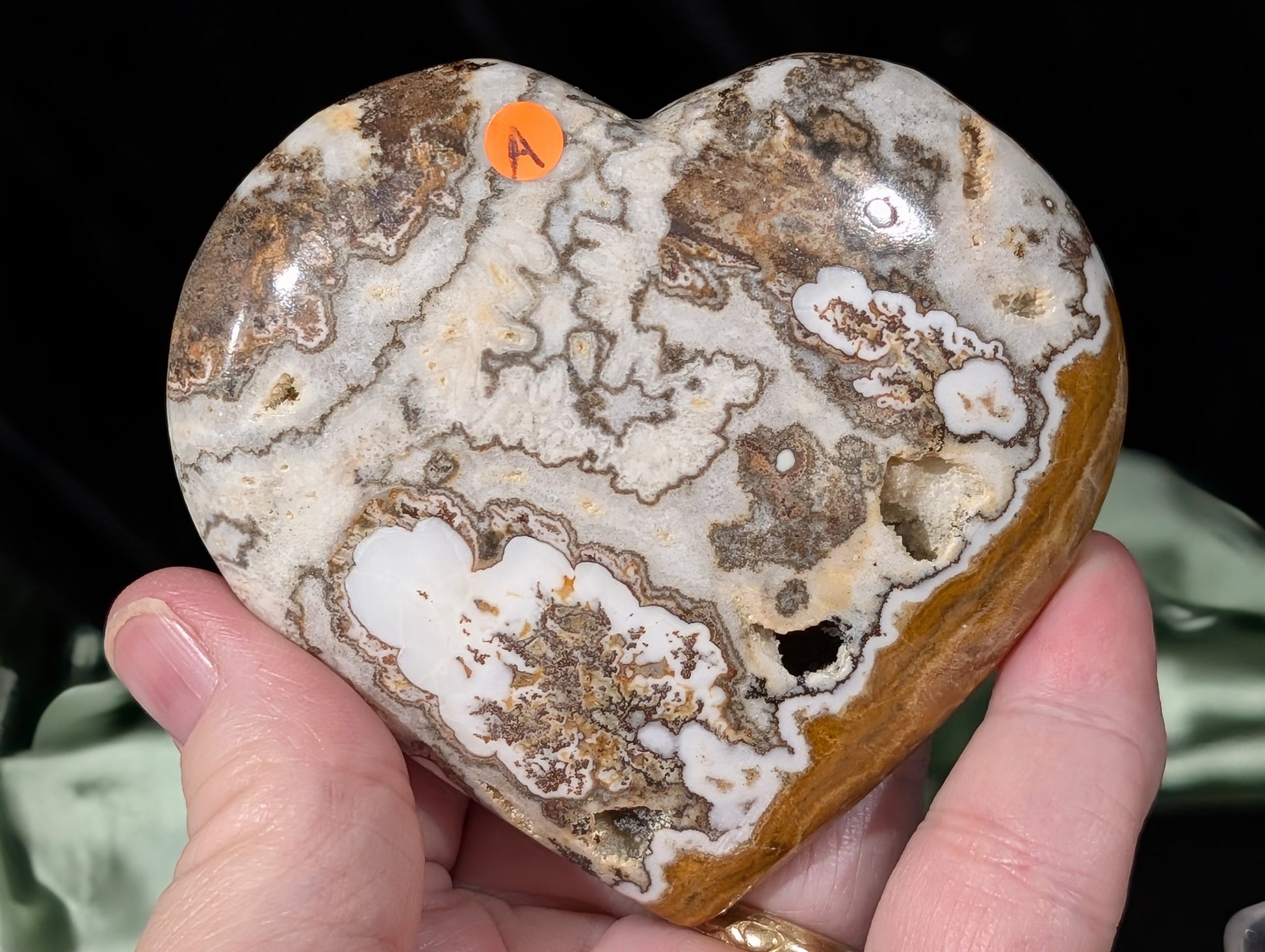 Dendritic Calcite Heart 1A3