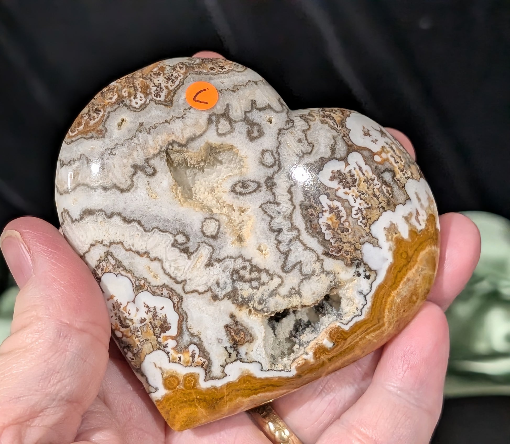 Dendritic Calcite Heart 1C4