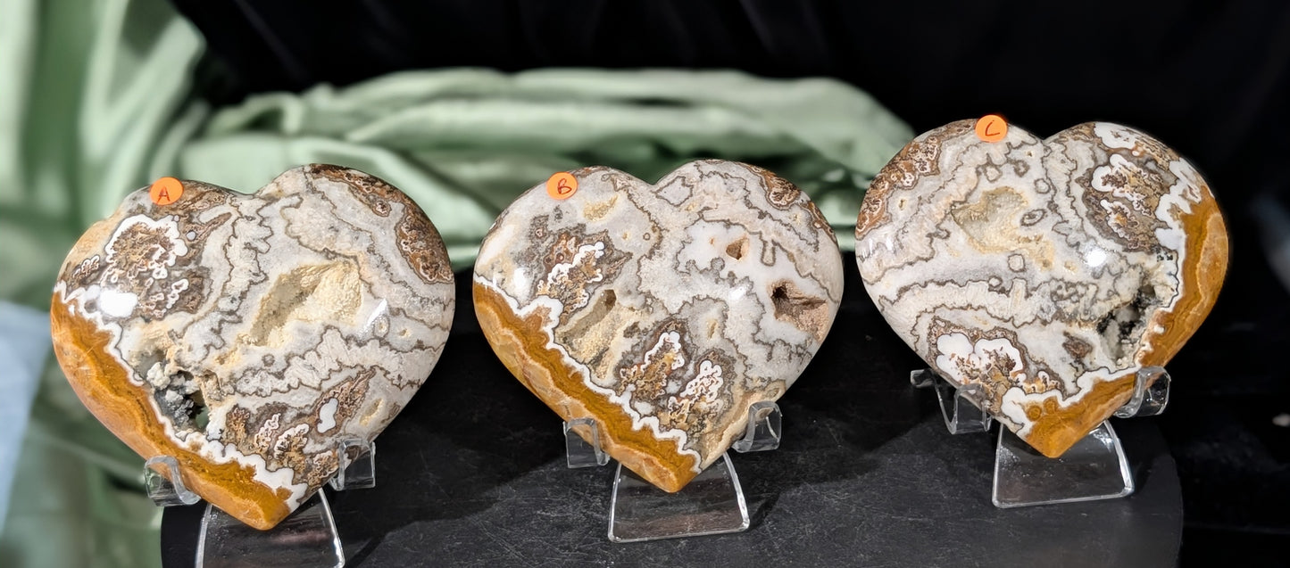 Dendritic Calcite Hearts