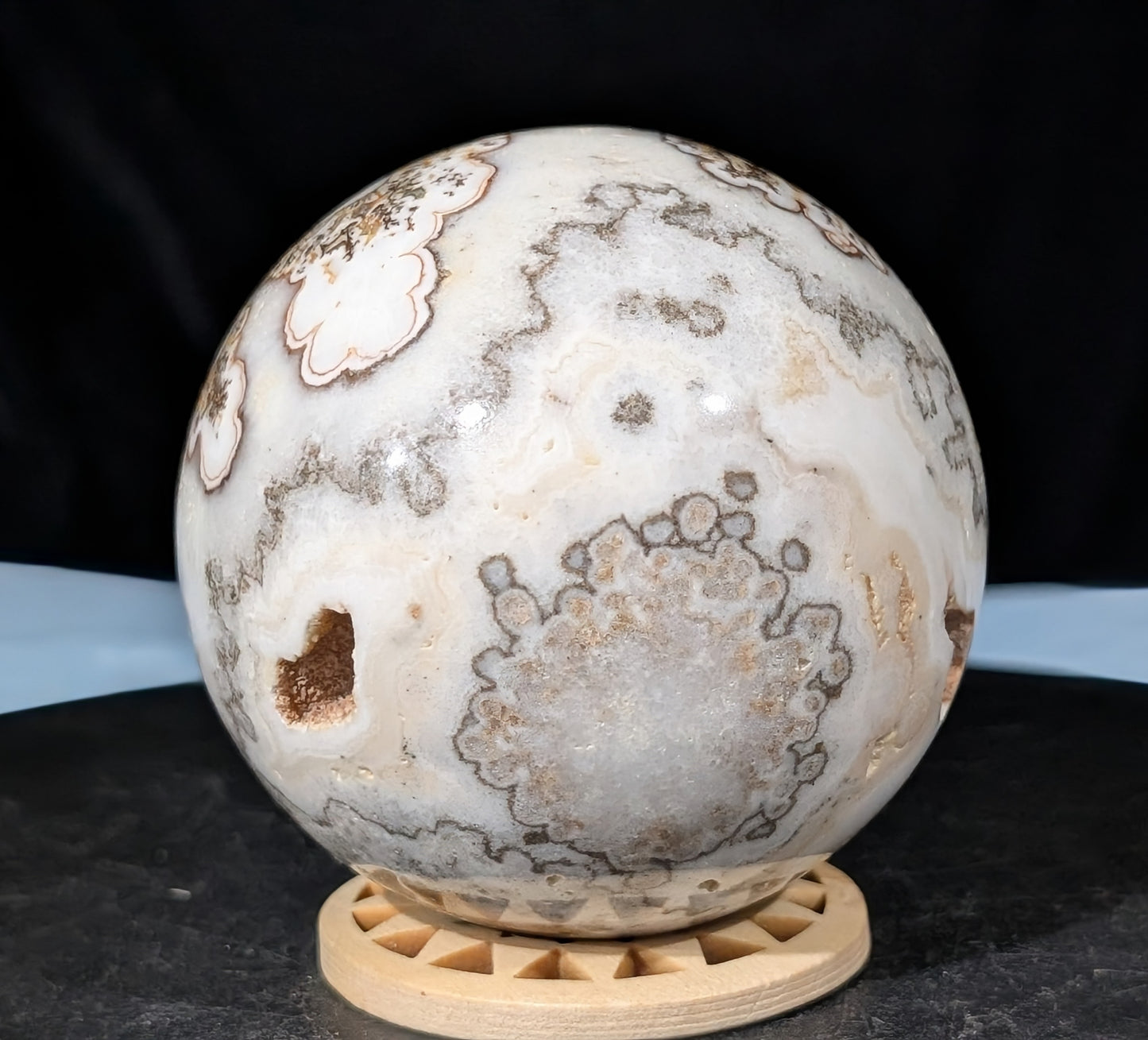 Dendritic Calcite Sphere