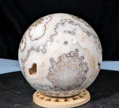 Dendritic Calcite Sphere