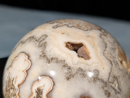 Dendritic Calcite Sphere