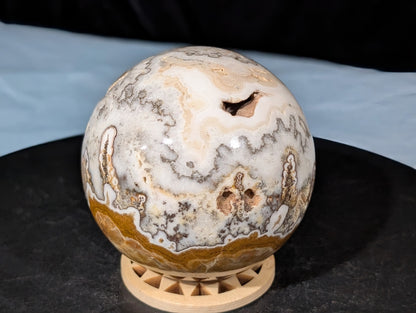 Dendritic Calcite Sphere
