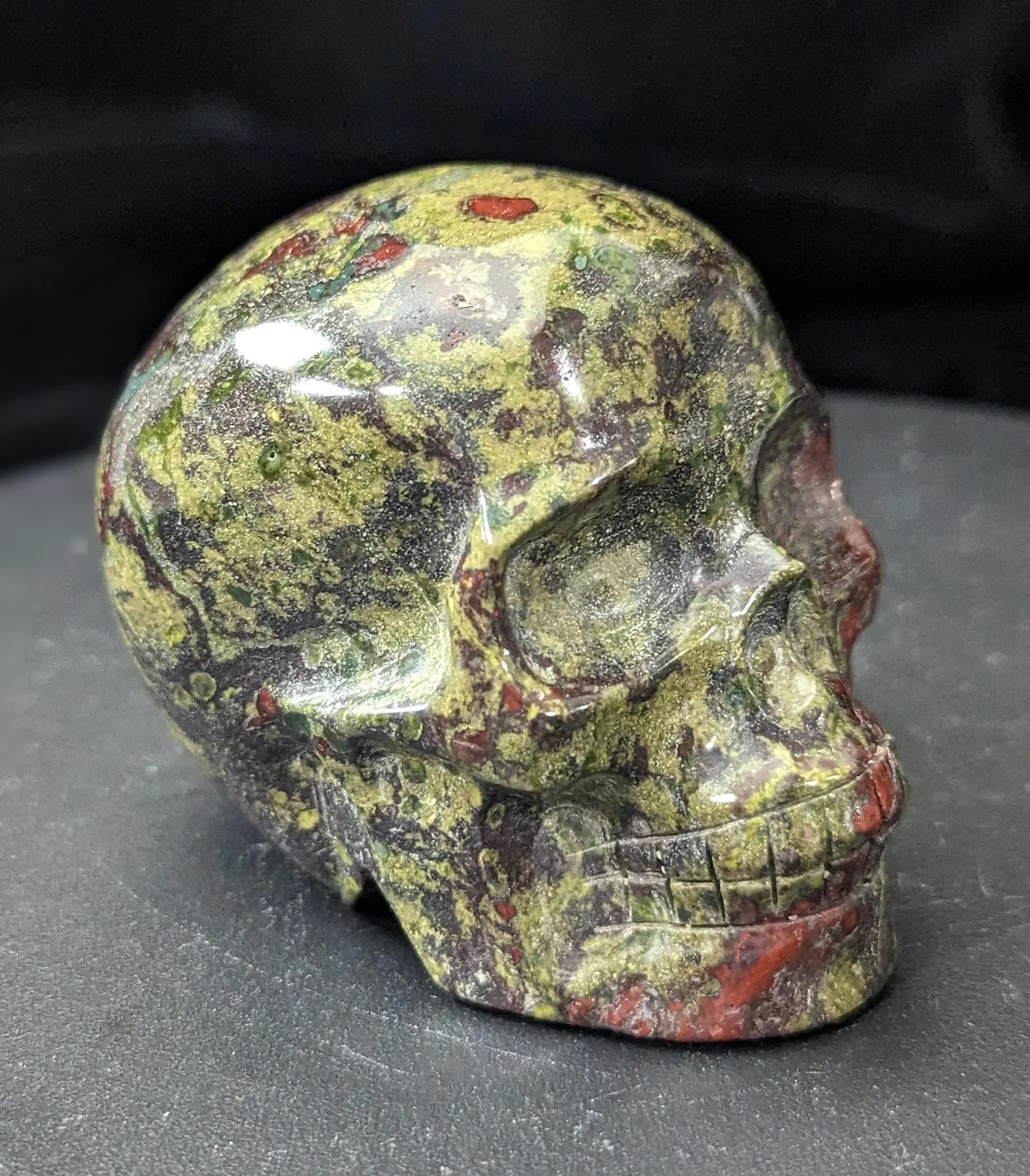 Dragon Bloodstone Skull