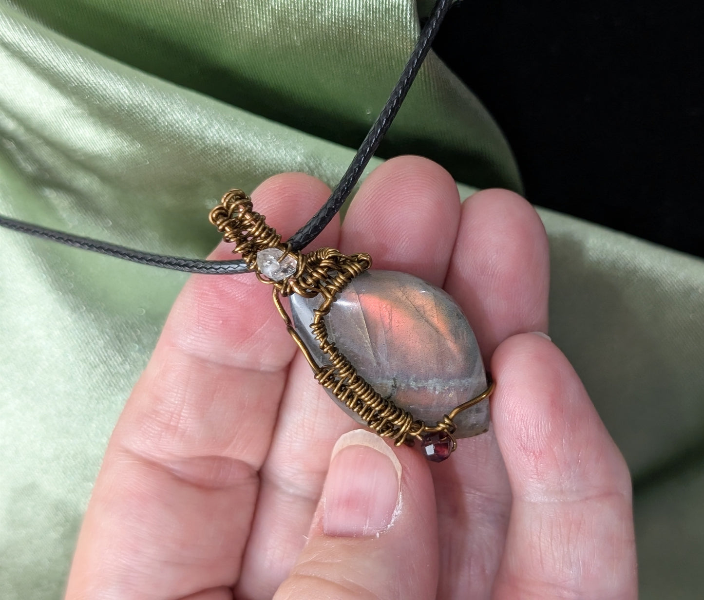 Flashy Labradorite Pendant