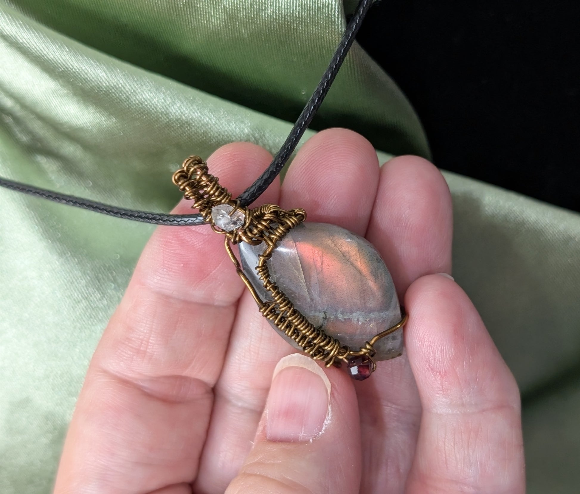 Flashy Labradorite Pendant