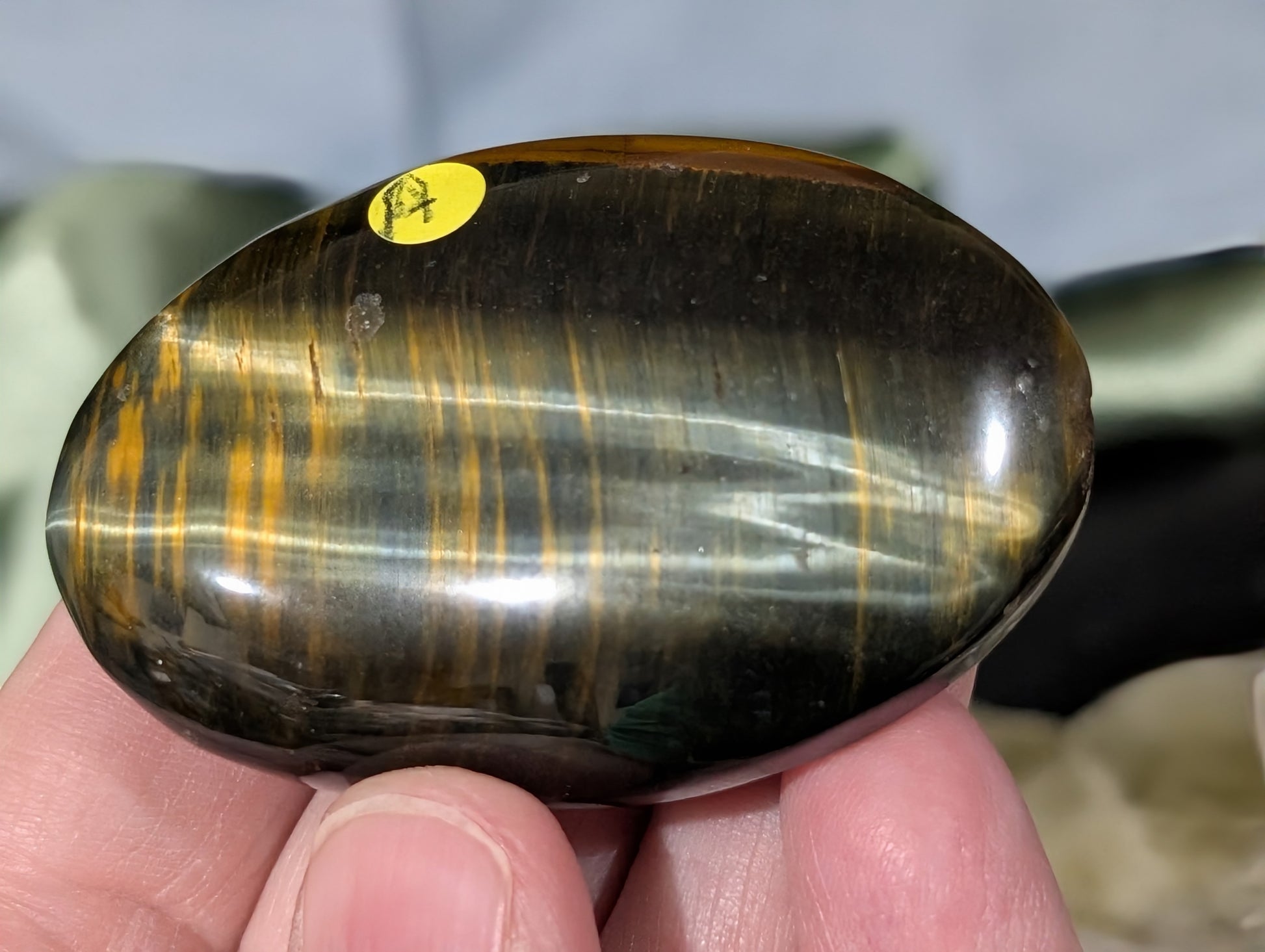 Flashy Tiger Eye Palm Stone