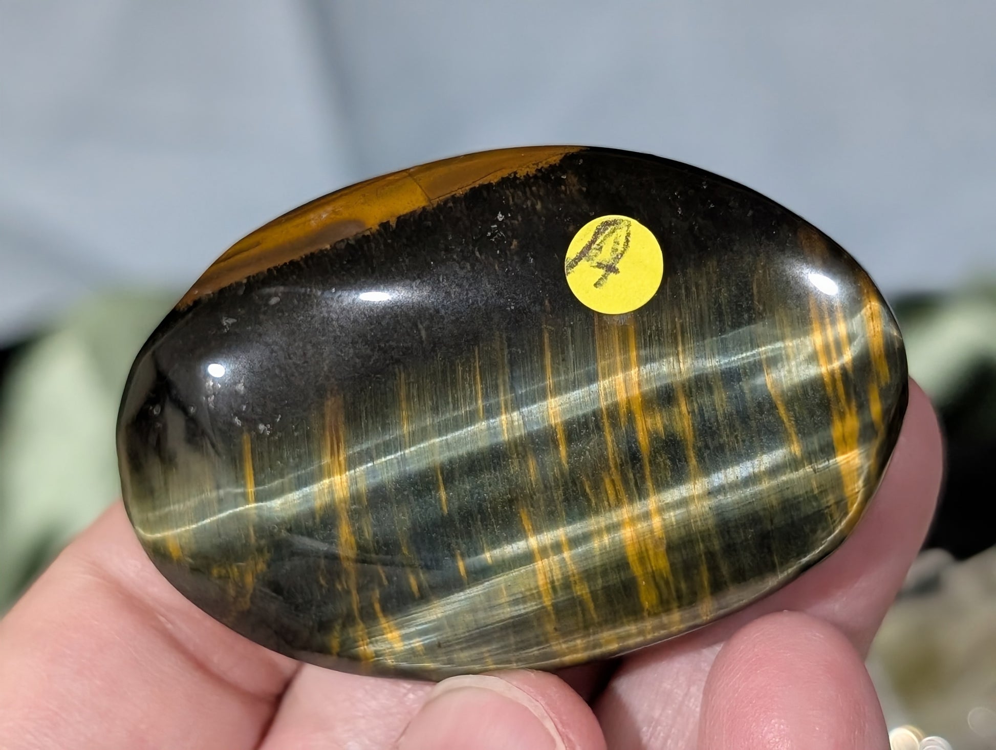 Flashy Tiger Eye Palm Stone