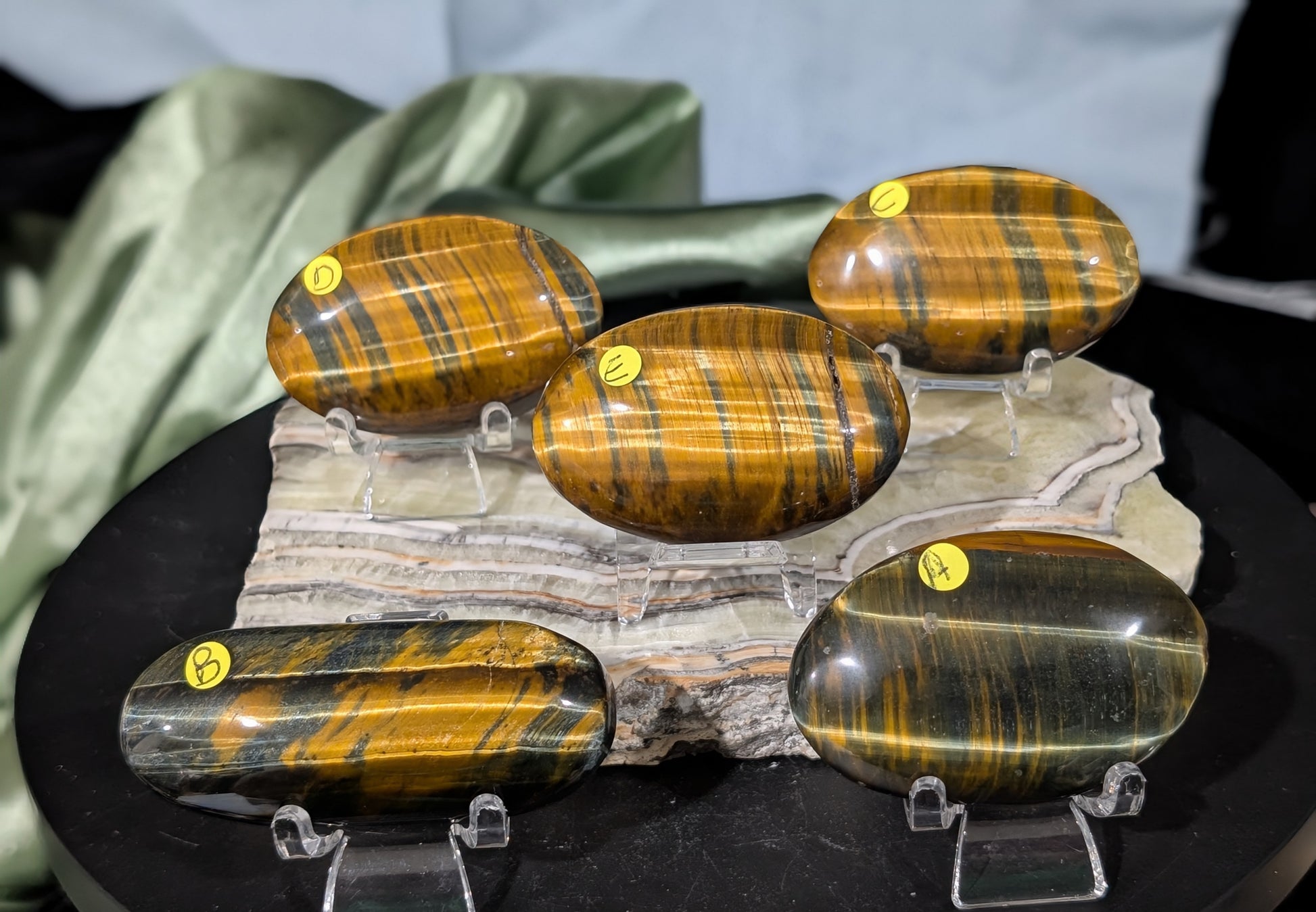Flashy Tiger Eye Palm Stones