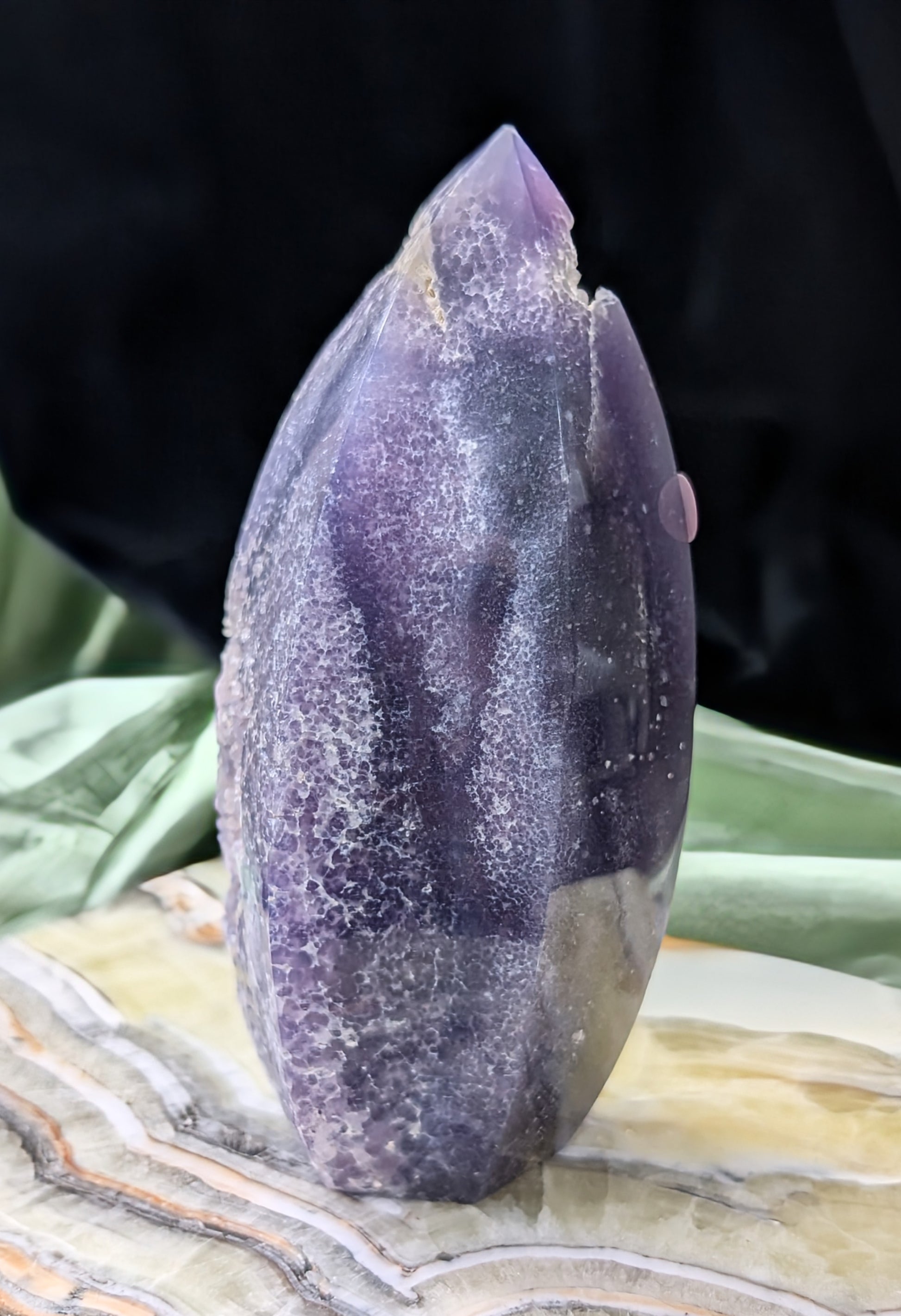 Grape Agate Spear Point Flame