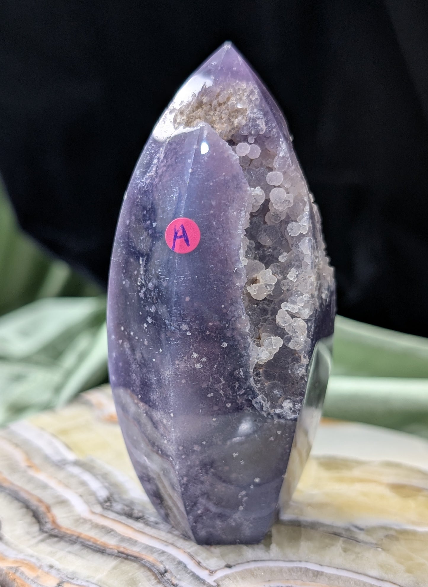 Grape Agate Spear Point Flame
