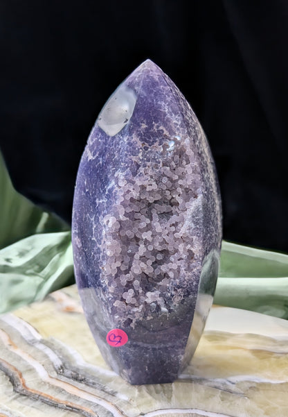 Grape Agate Spear Point Flame
