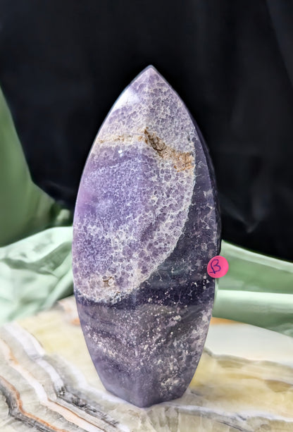 Grape Agate Spear Point Flame