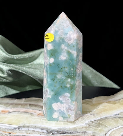 Green Flower Agate Tower