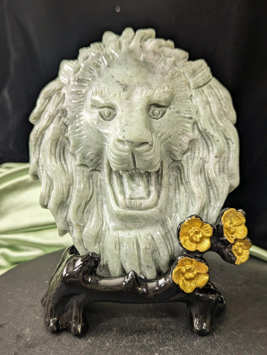 Green Jade Lion Head Carving