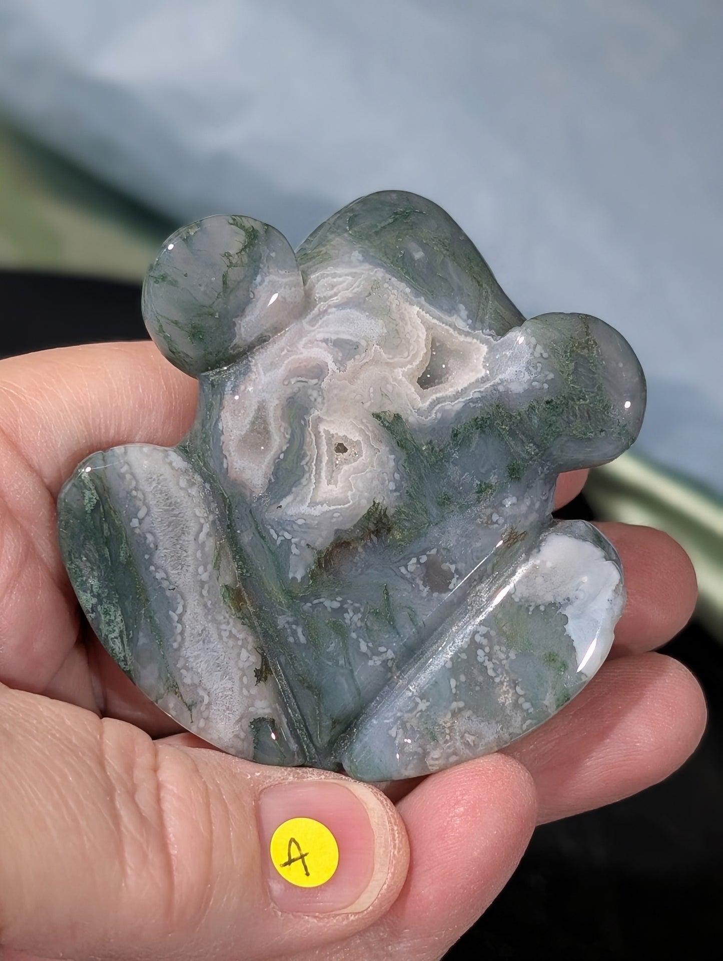Hand Carved Moss Agate Frog Figurine 1A4