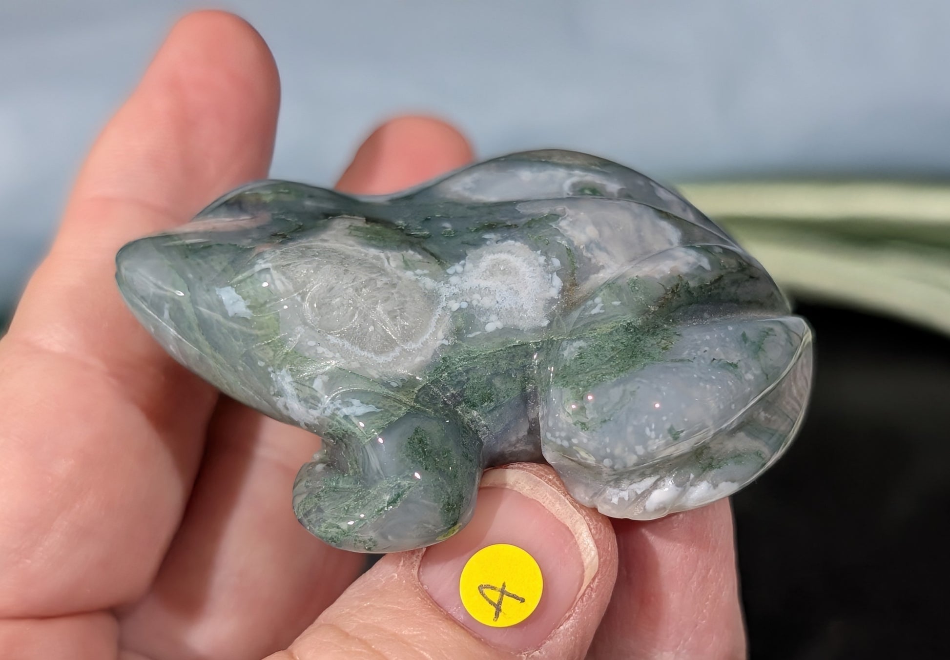 Hand Carved Moss Agate Frog Figurine 1A6