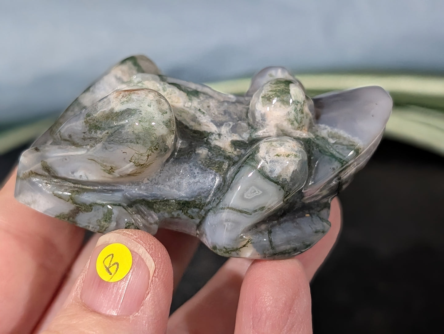 Hand Carved Moss Agate Frog Figurine 1B2