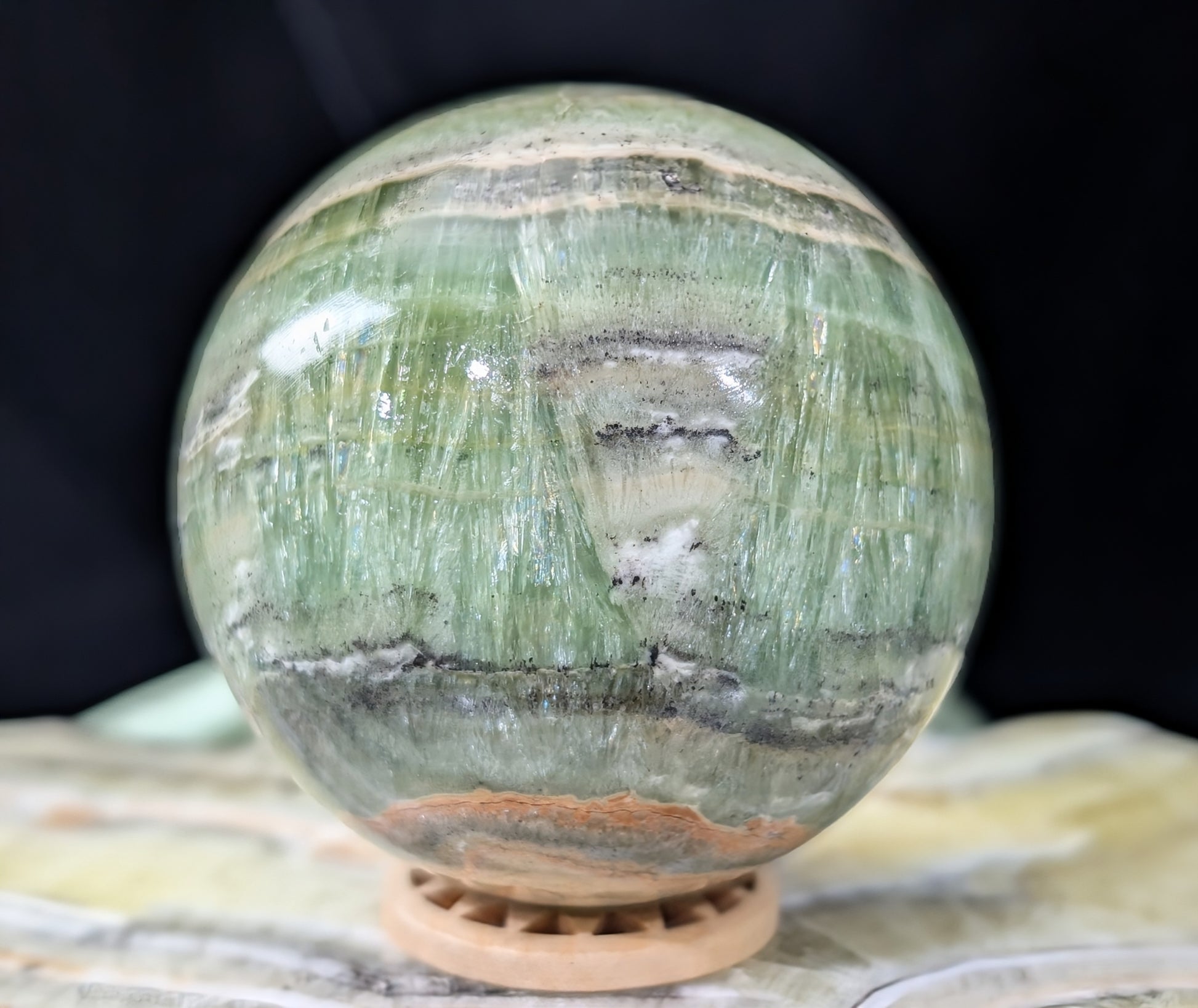 High Quality Kiwi Calcite Sphere
