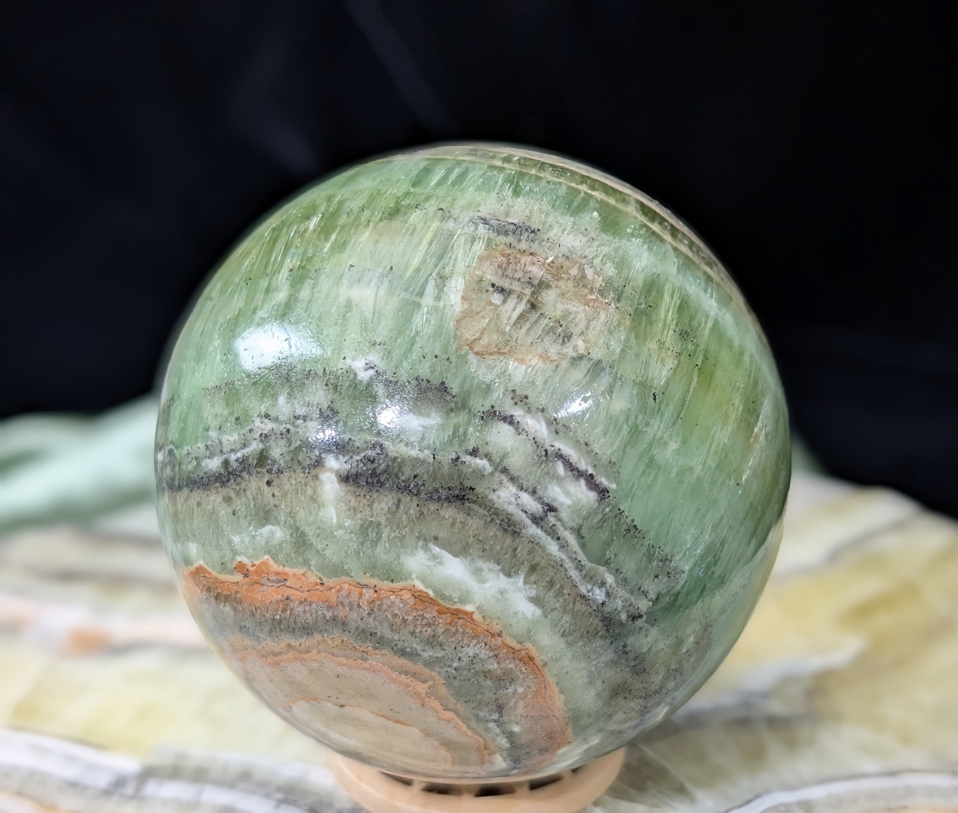 High Quality Kiwi Calcite Sphere