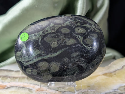 Kambaba Jasper Palm Stone