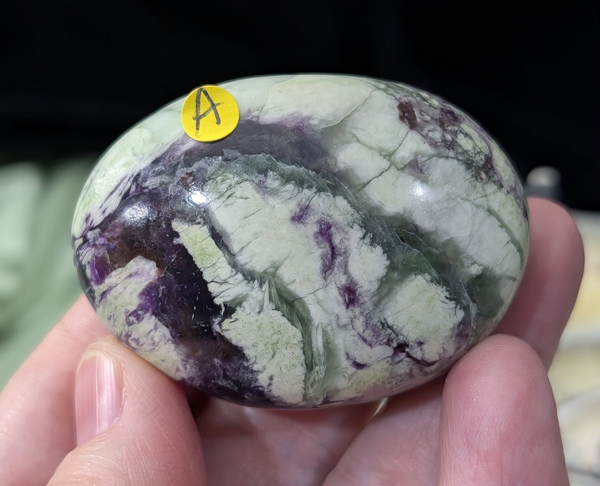 Kammererite Palm Stone