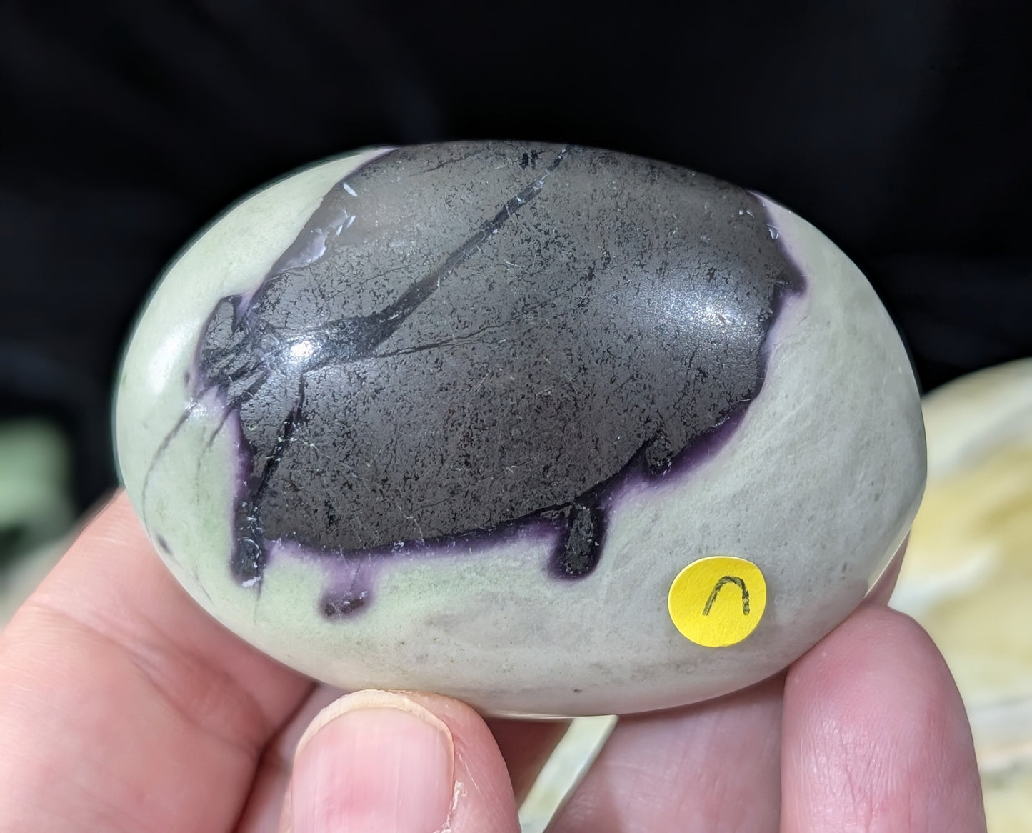 Kammererite Palm Stone