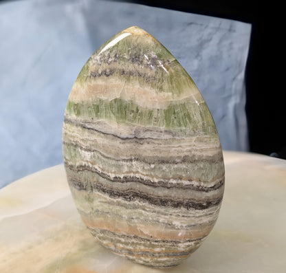 Kiwi Calcite Freeform