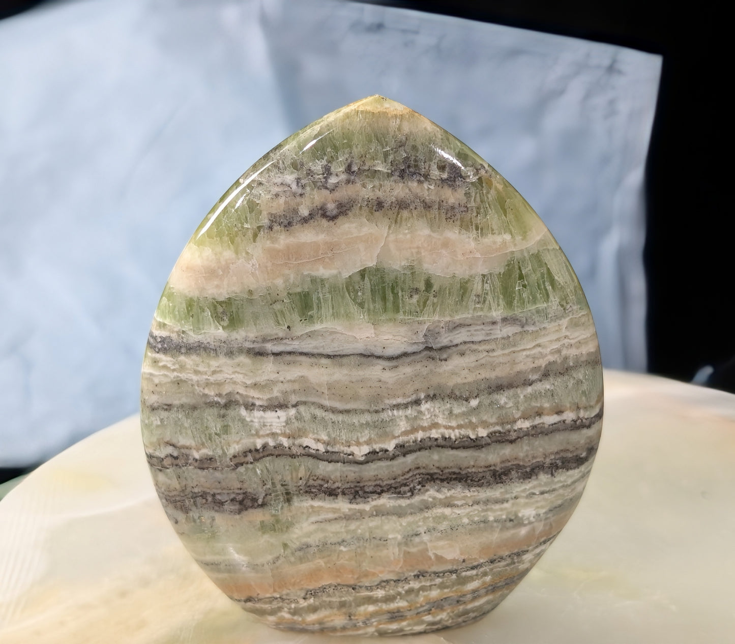 Kiwi Calcite Freeform