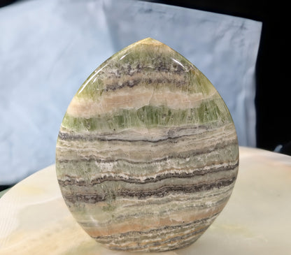 Kiwi Calcite Freeform