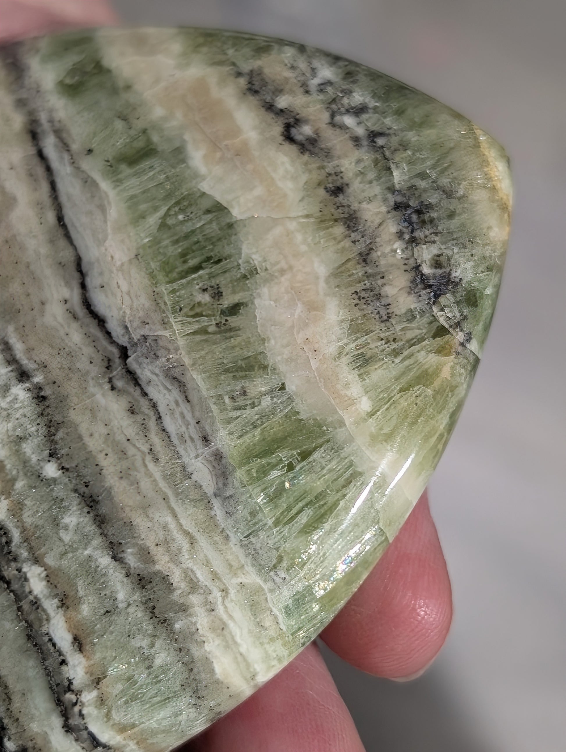 Kiwi Calcite Freeform
