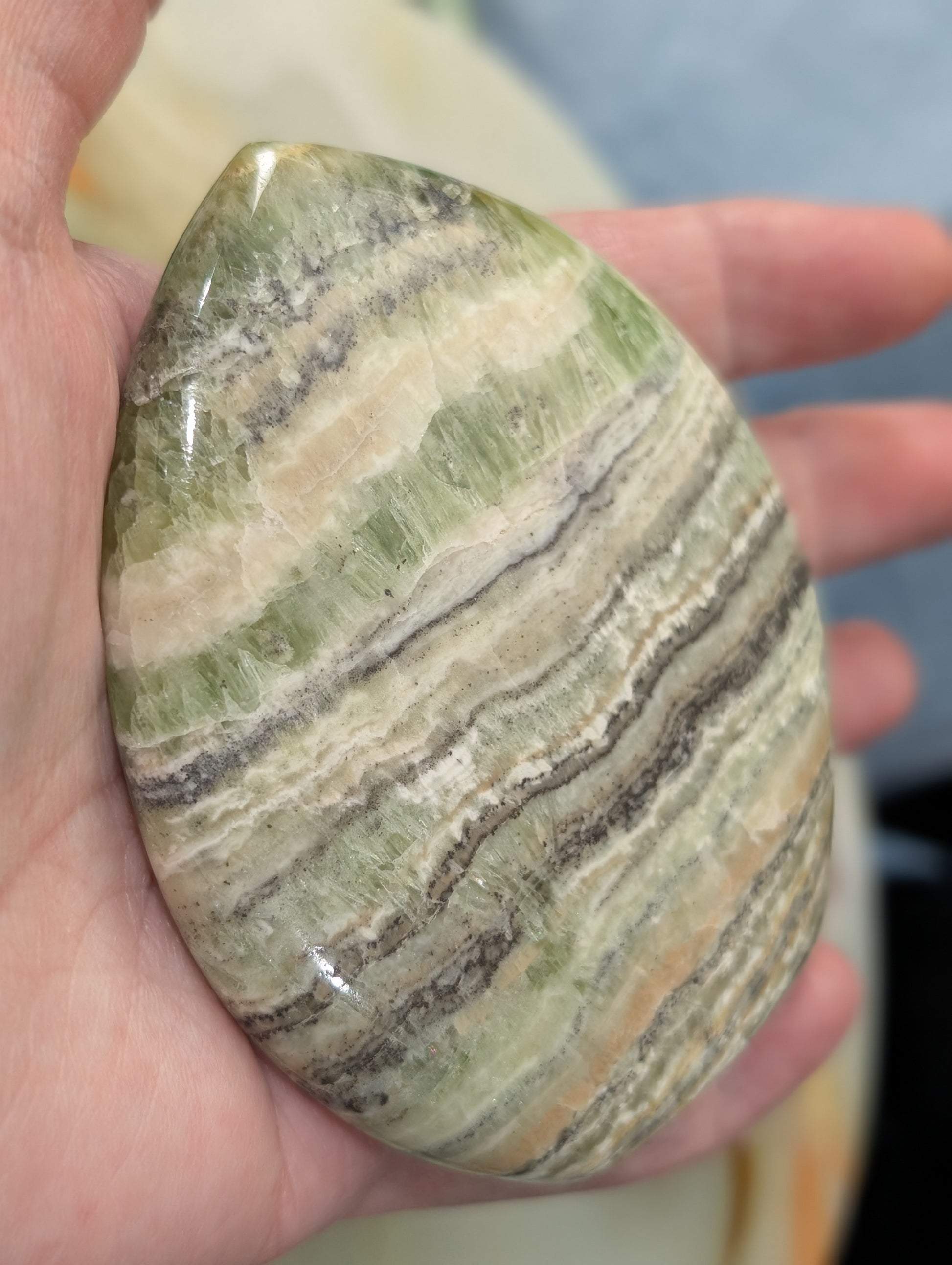 Kiwi Calcite Freeform