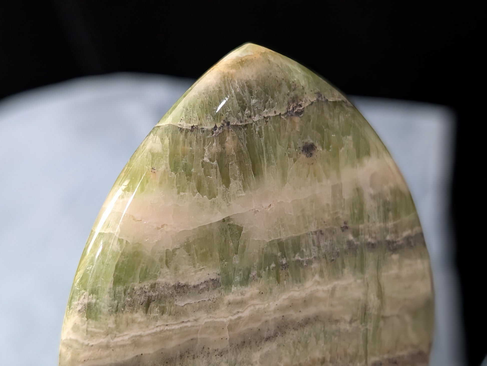 Kiwi Calcite Freeform