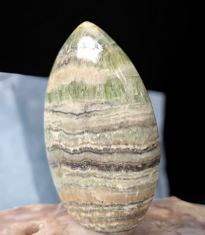 Kiwi Calcite Freeform