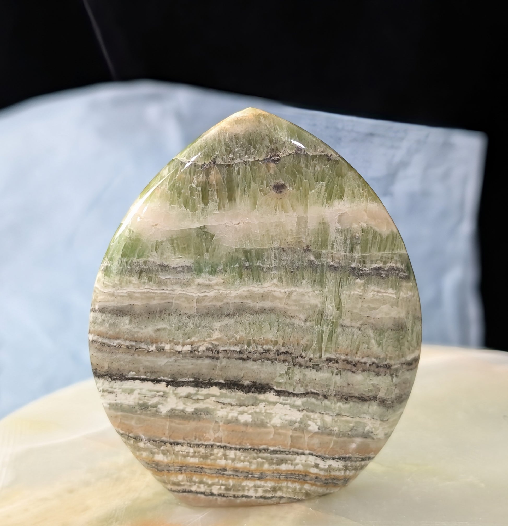 Kiwi Calcite Freeform
